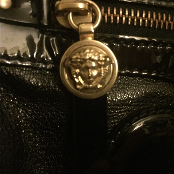 Versace Giselle Lock Hobo - Picture 4 of 7